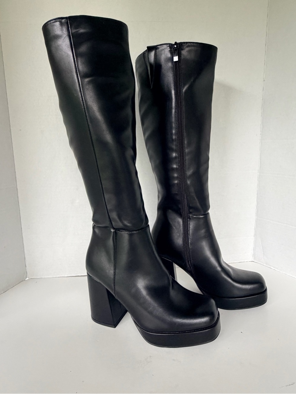 TOP Moda Black Knee-High Platform Block Heel Boots